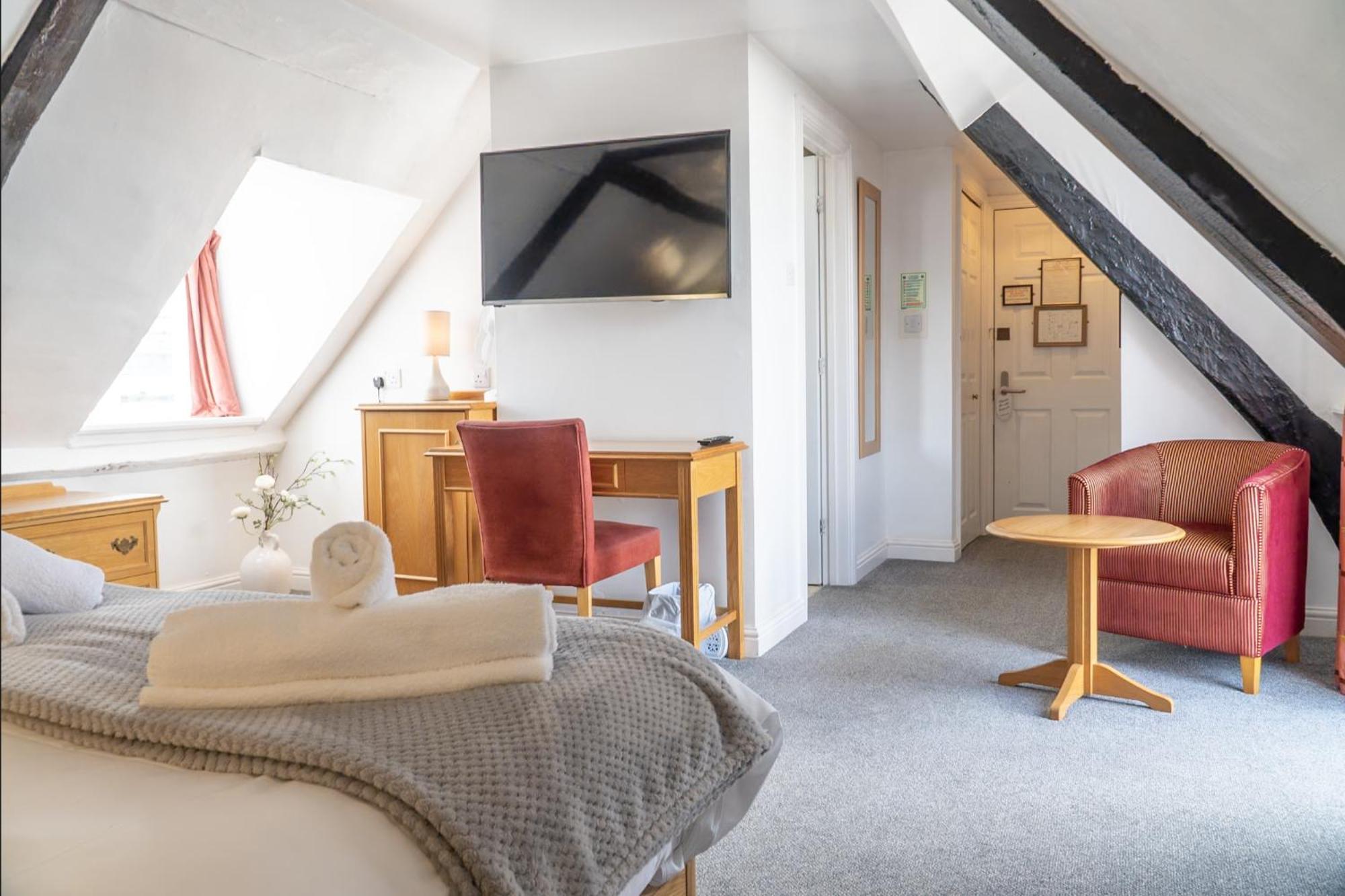 The Red Lion Hotel Spalding Room photo