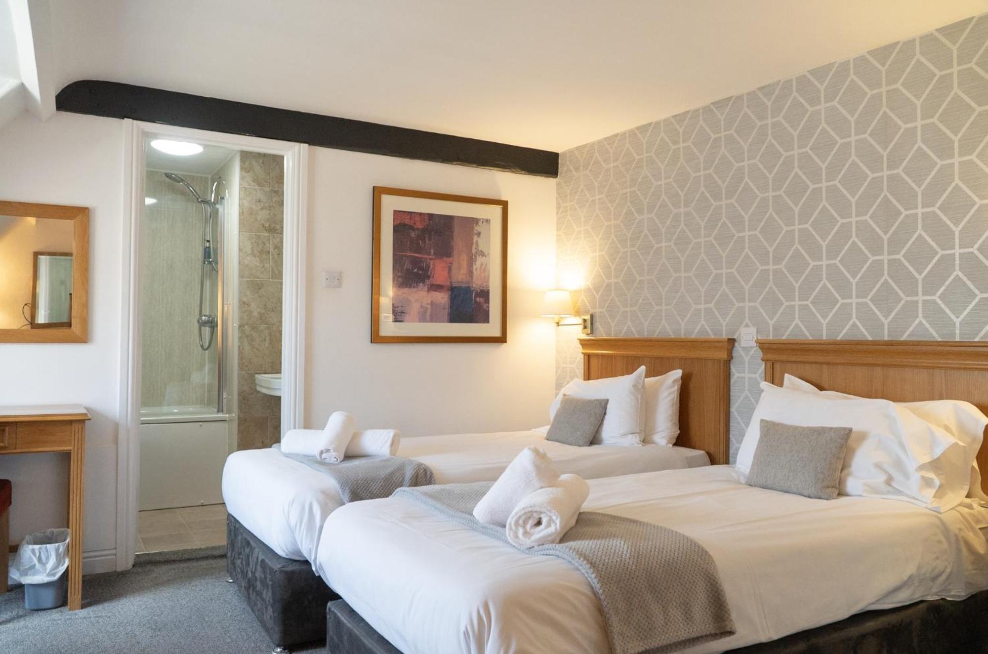 The Red Lion Hotel Spalding Room photo