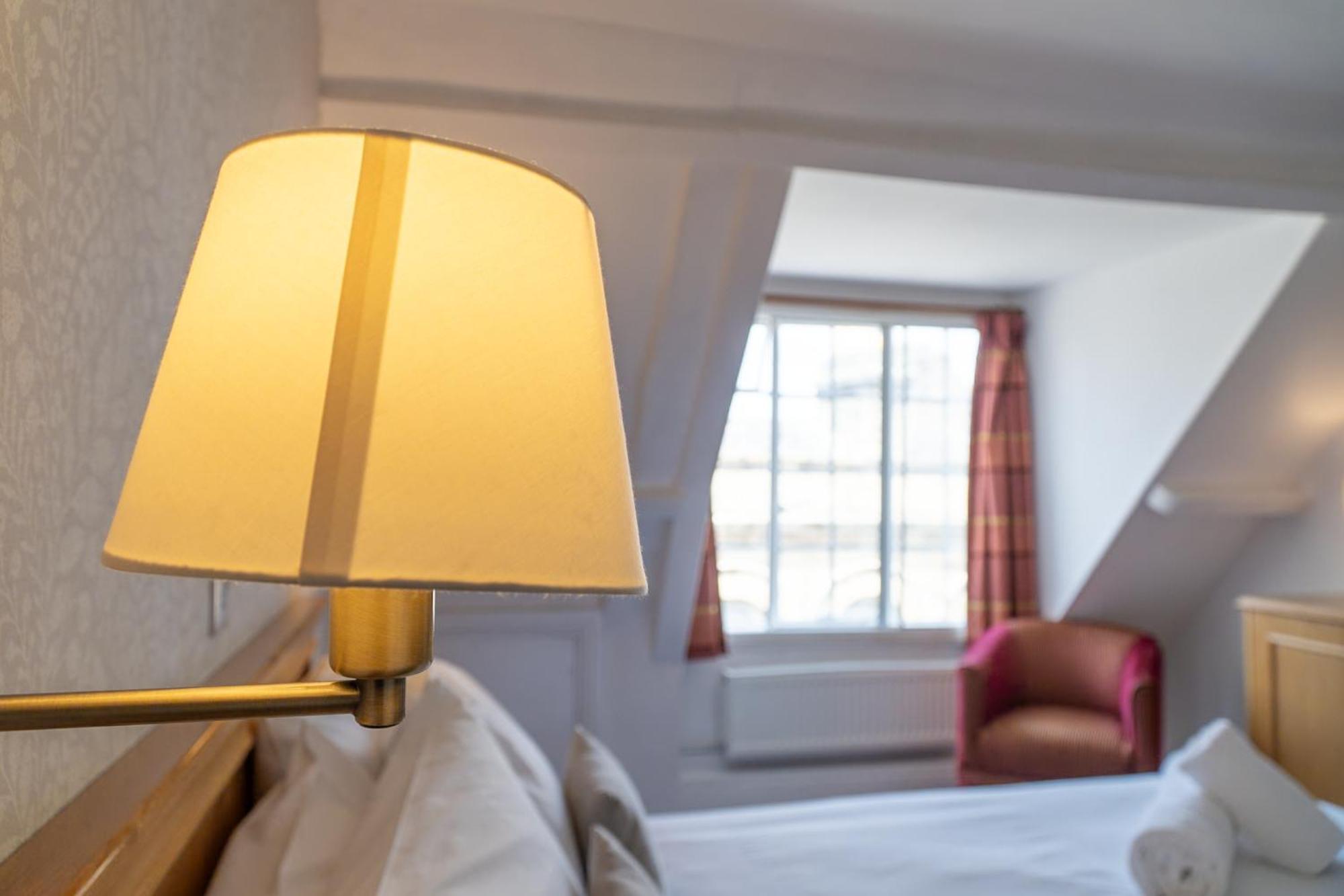The Red Lion Hotel Spalding Room photo